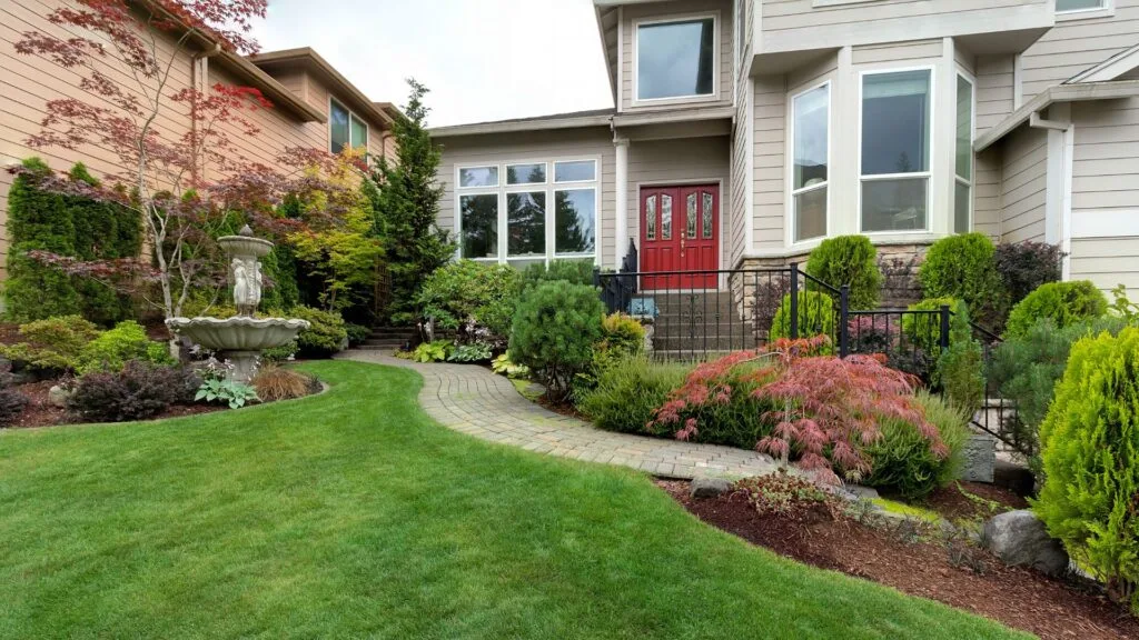 Beautiful hardscaping patio and retaining wall installation - Home Remodeling Lakewood