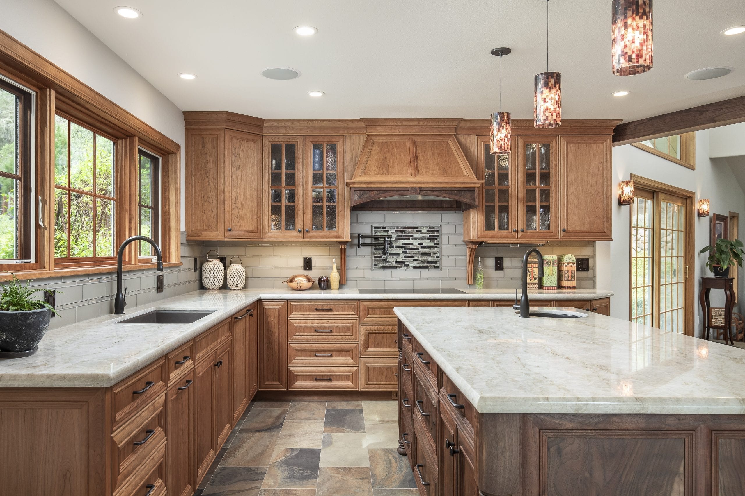 General Contractor vs Kitchen Designer