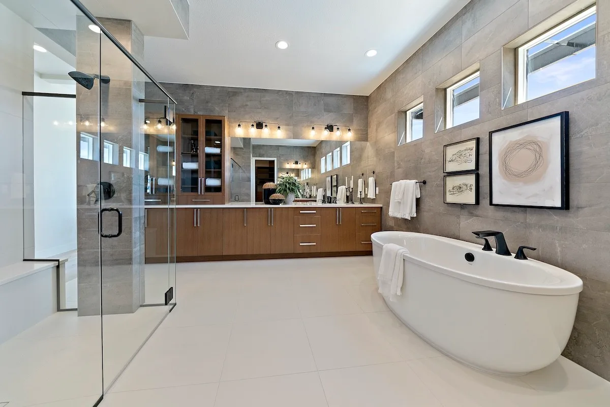 Luxury bathroom remodeling vanity and tile installation - Blog