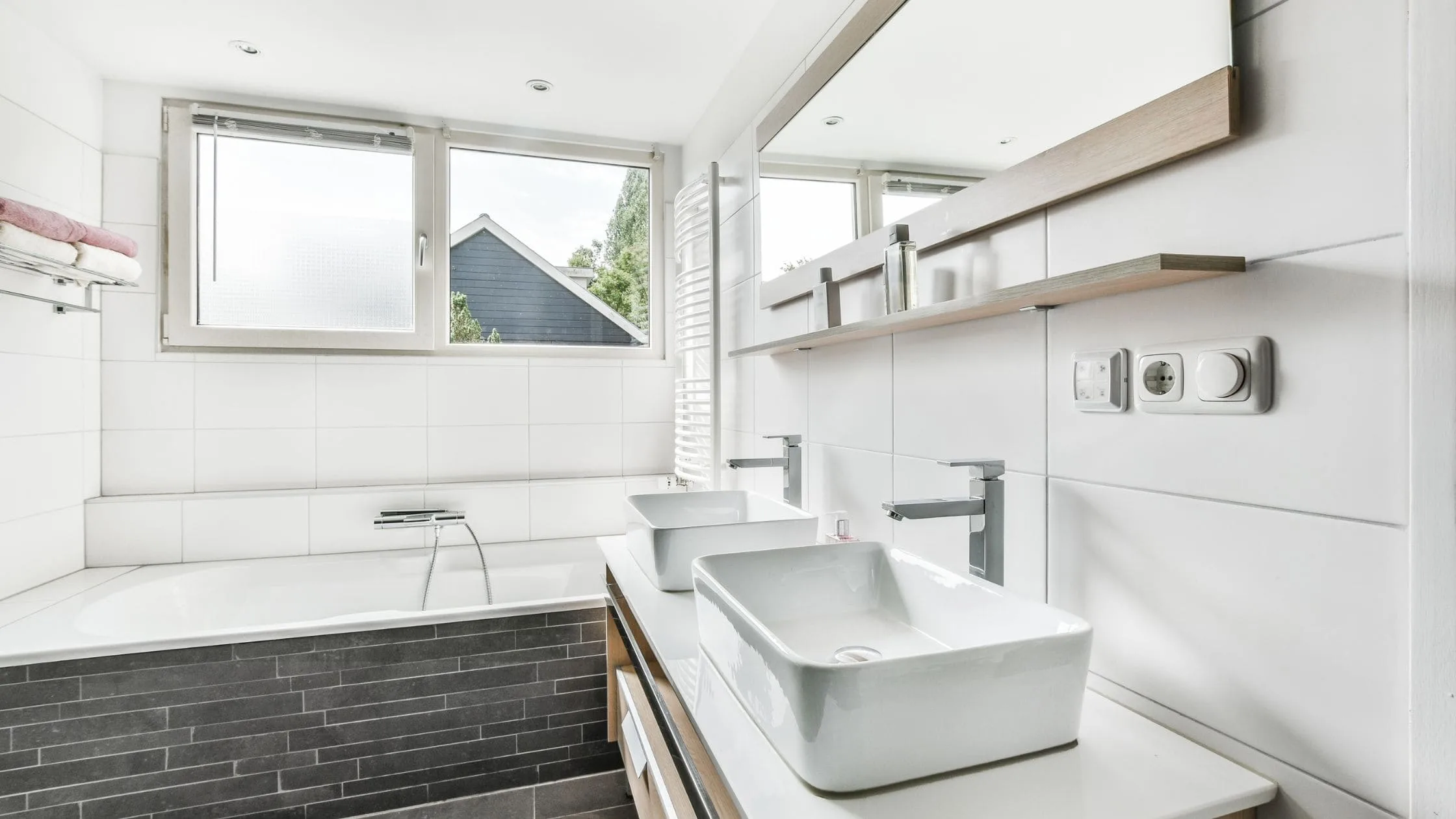 Luxury bathroom remodeling vanity and tile installation - Blog