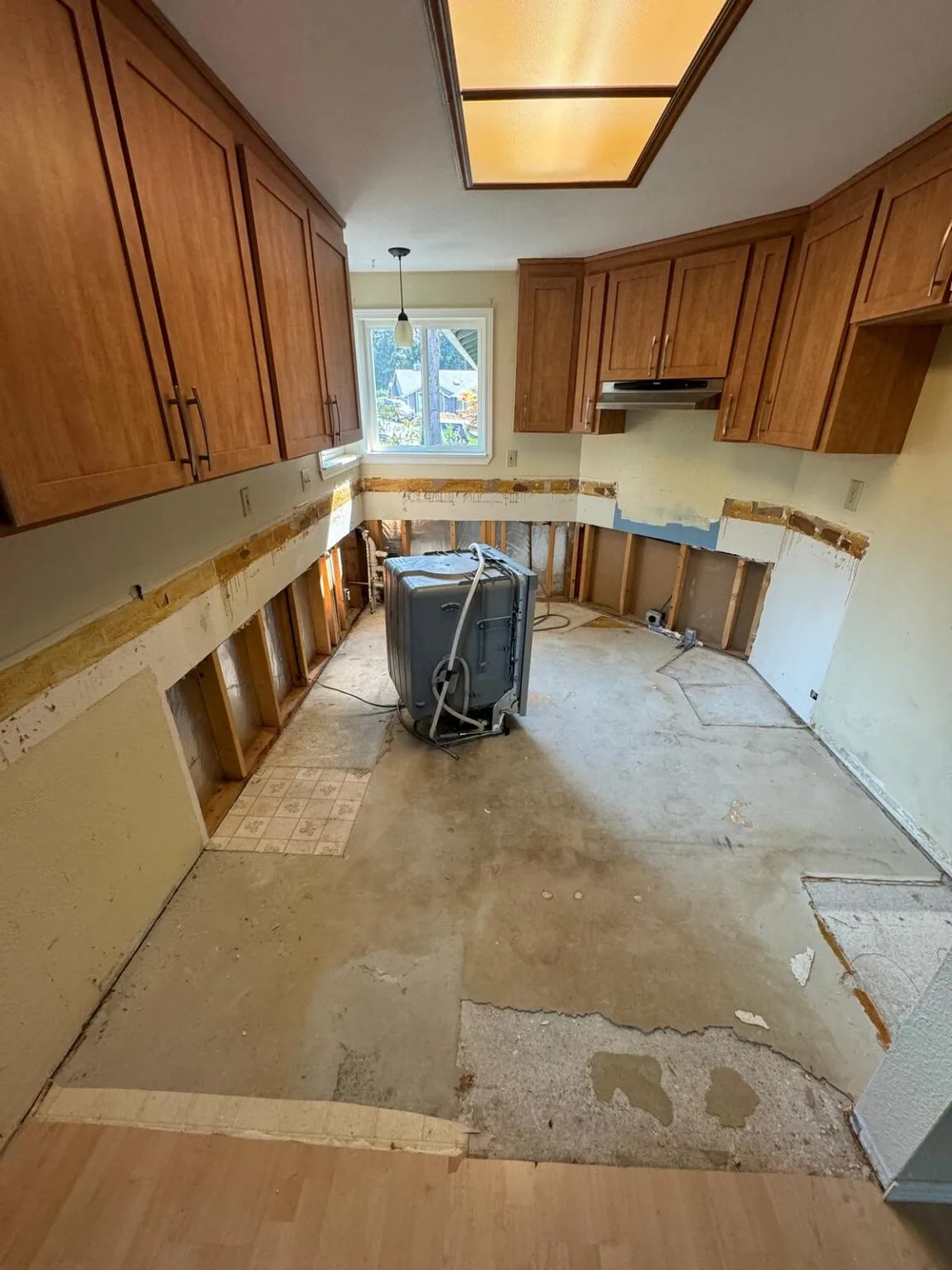 Before Professional home remodeling and construction craftsmanship - Our Projects ( Before and After )